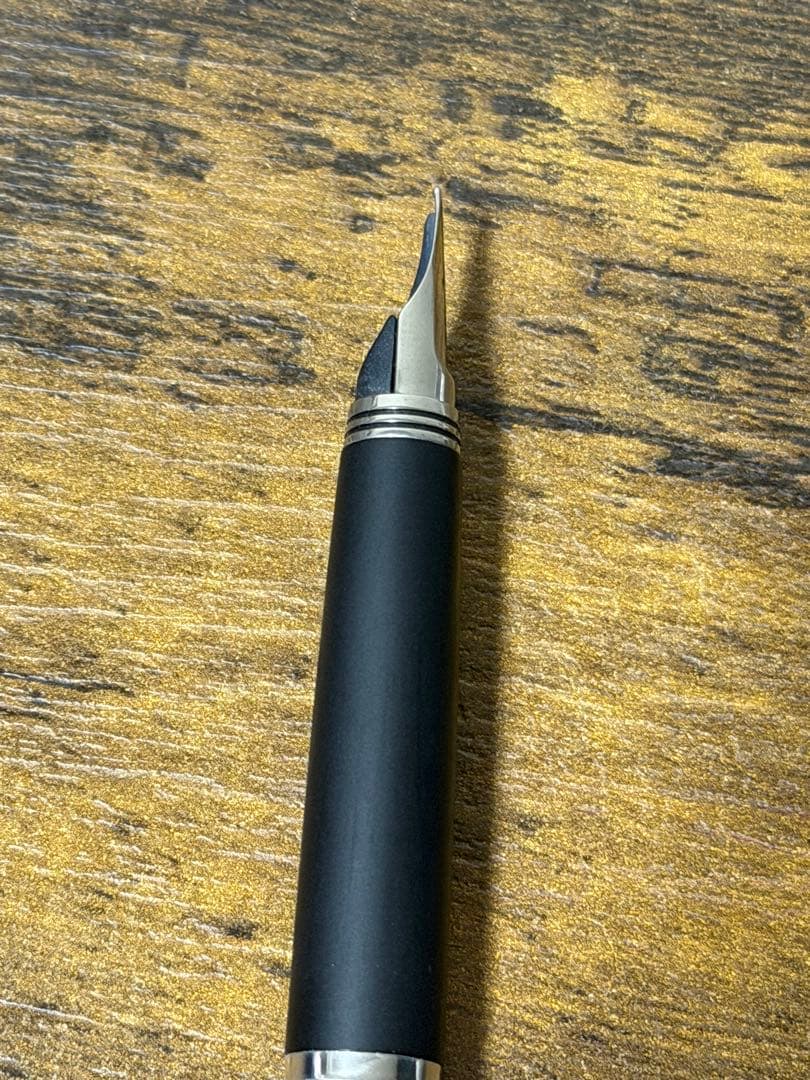 未使用　1975年製　艶消し　マットブラック　ミュー　パイロット　万年筆　中字