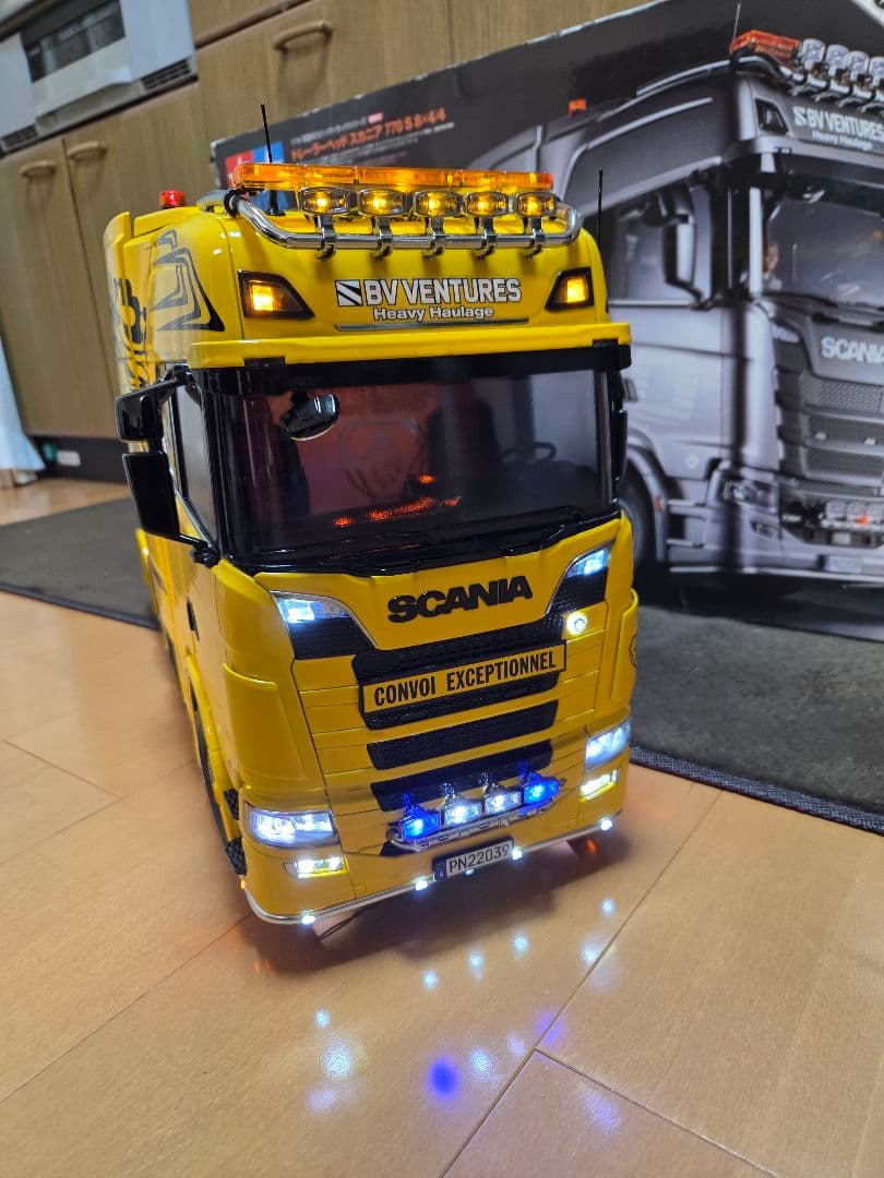 タミヤ1/14 スカニア　770S 8×4/4 フルオペレーション