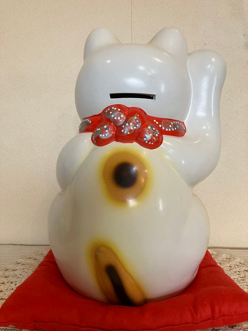 ☆レトロ？縁起物【招き猫】貯金箱☆【福】【千万両】☆座布団付き