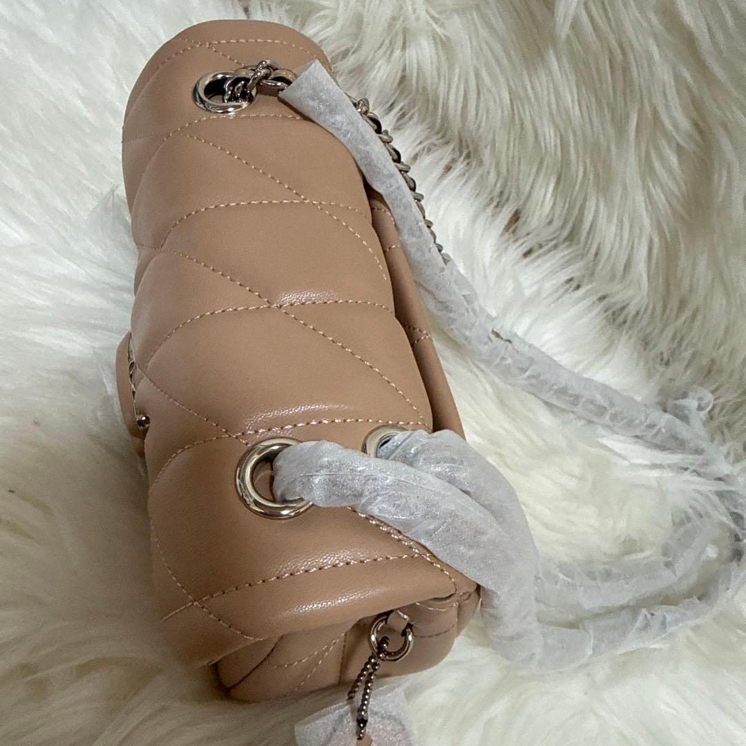 COACH ショルダーバッグ ベージュ キルティング20cm