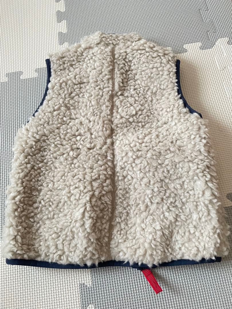 新品未使用品　patagonia ベビー・キッズ フリース ダウンベスト　2T