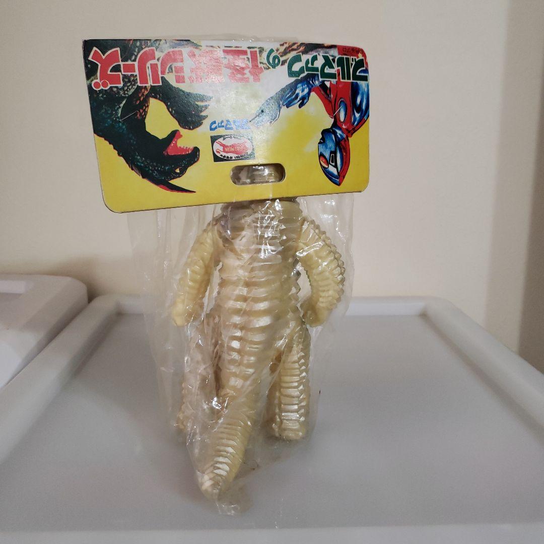 バンダイ ソフビ ウルトラマン未開封 怪獣 レッドキング 緑/クリーム