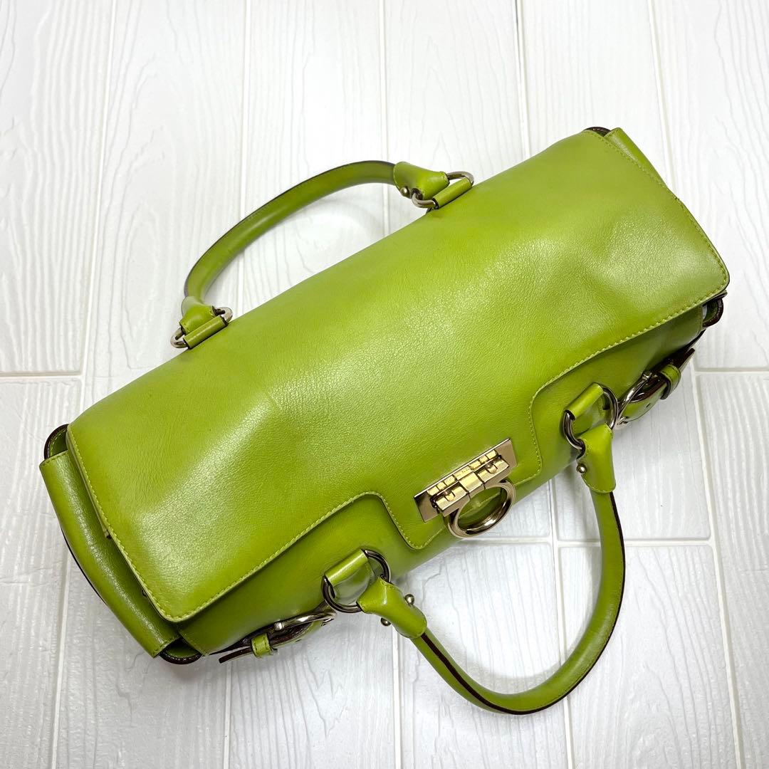 【入手困難】✨上美品✨☘️フェラガモ☘️✨ハンドバッグ✨ガンチーニ✨グリーン✨