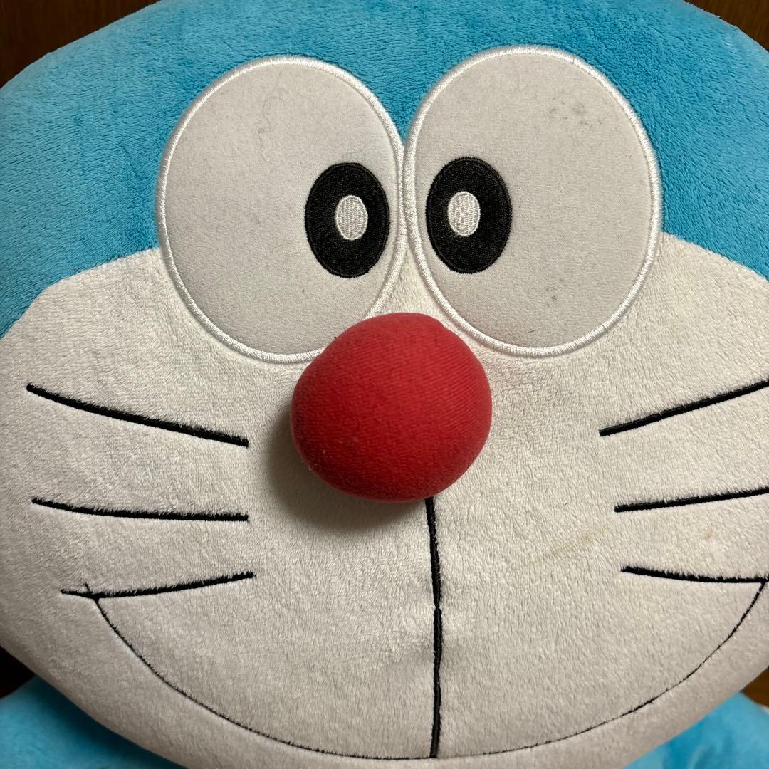 ドラえもん　BIGぬいぐるみ