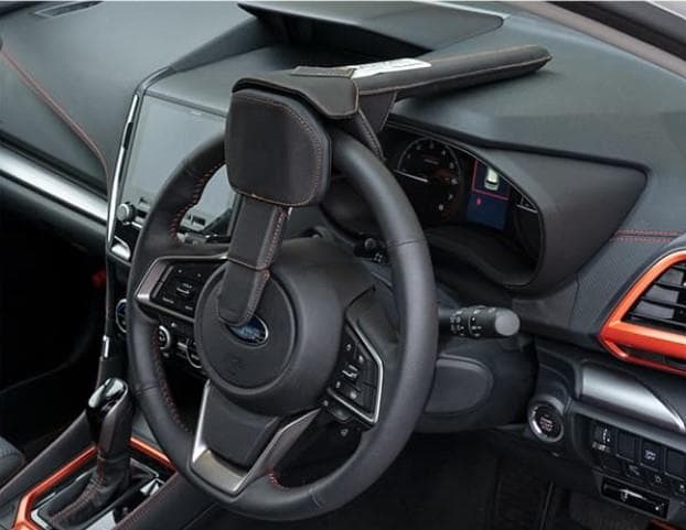 【美品】本革製　スバル純正ハンドルロック　ステアリングロック