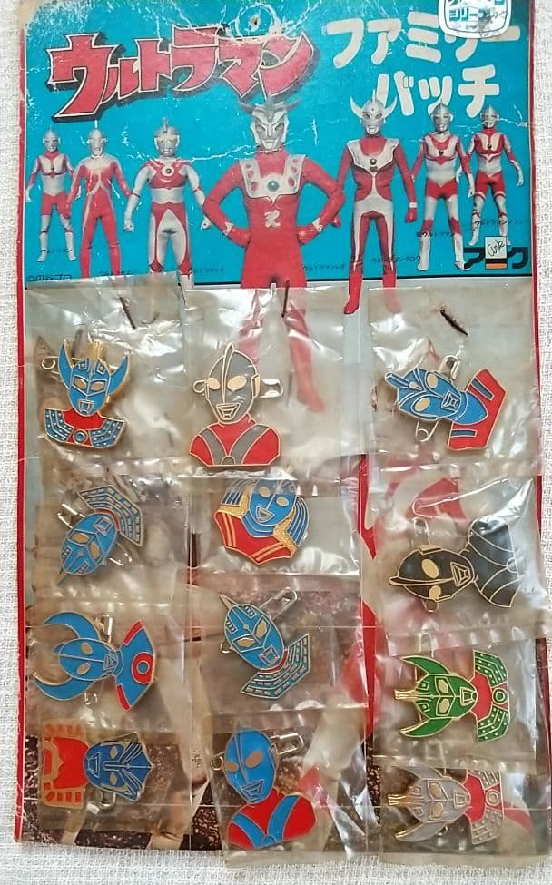 激レア!！ウルトラマンファミリーバッチ