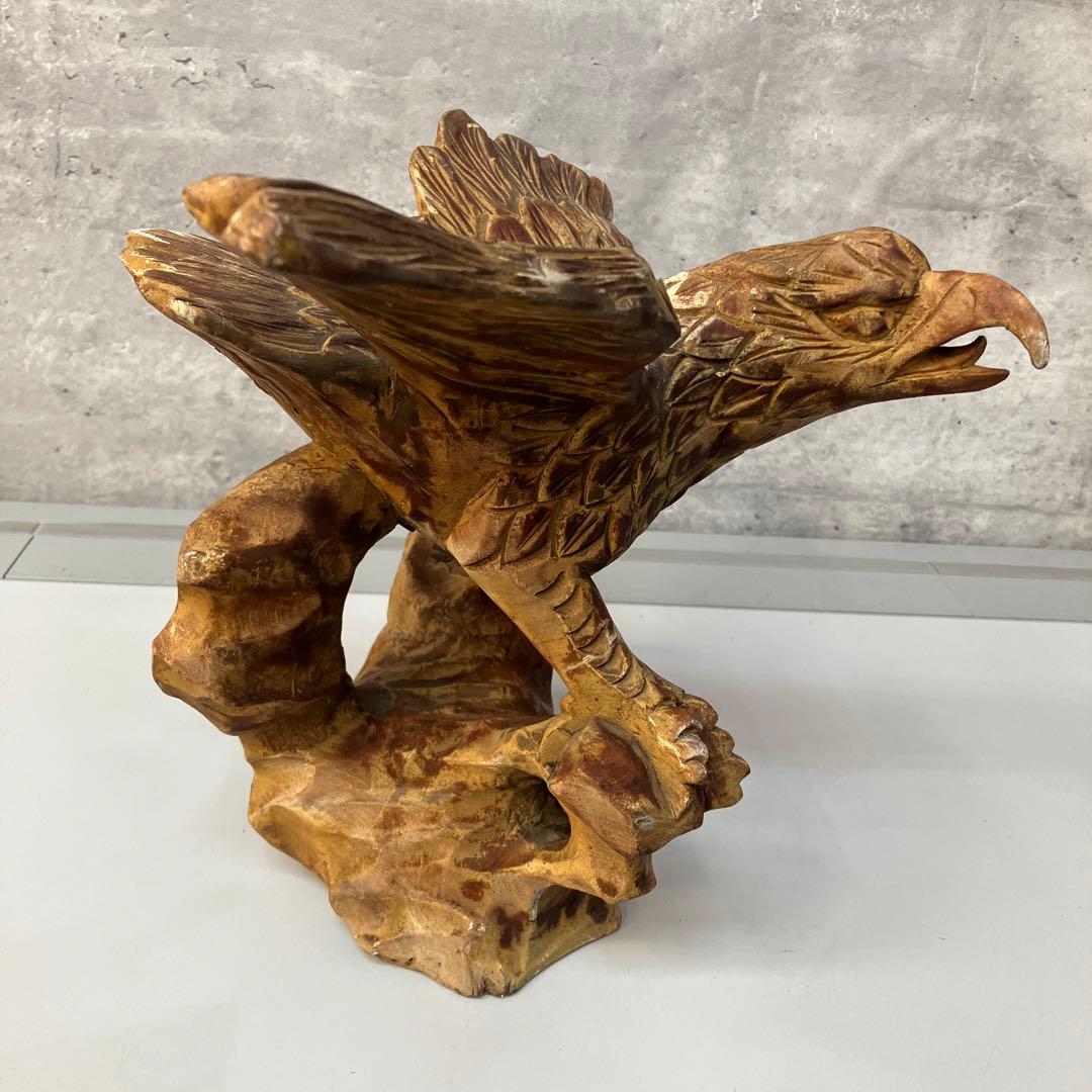 木の彫刻 鷹 オブジェ インテリア