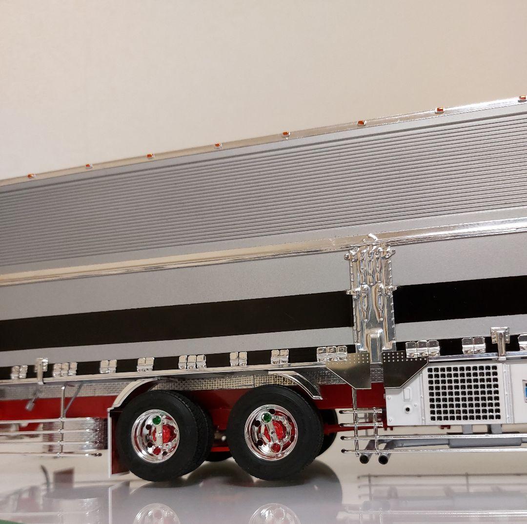 デコトラ アオシマ1/32 日野プロフィア 造りボディー キャブ2個セット