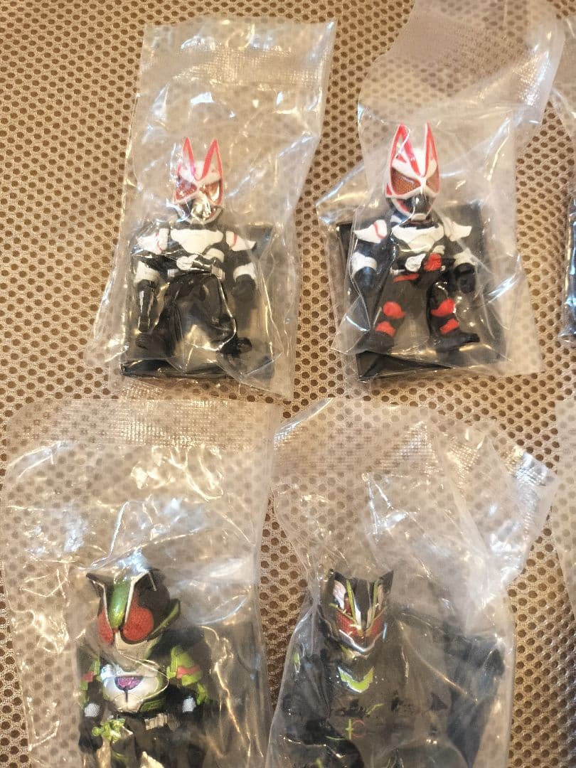 未開封】仮面ライダーコンバージ ゼロワン セイバー ギーツ 40体セット