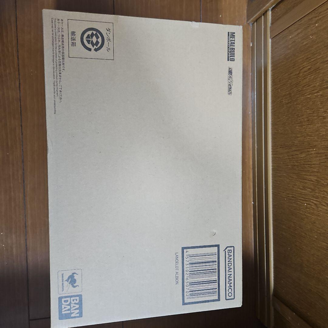 【未開封】ランスロット・アルビオン　メタルビルド