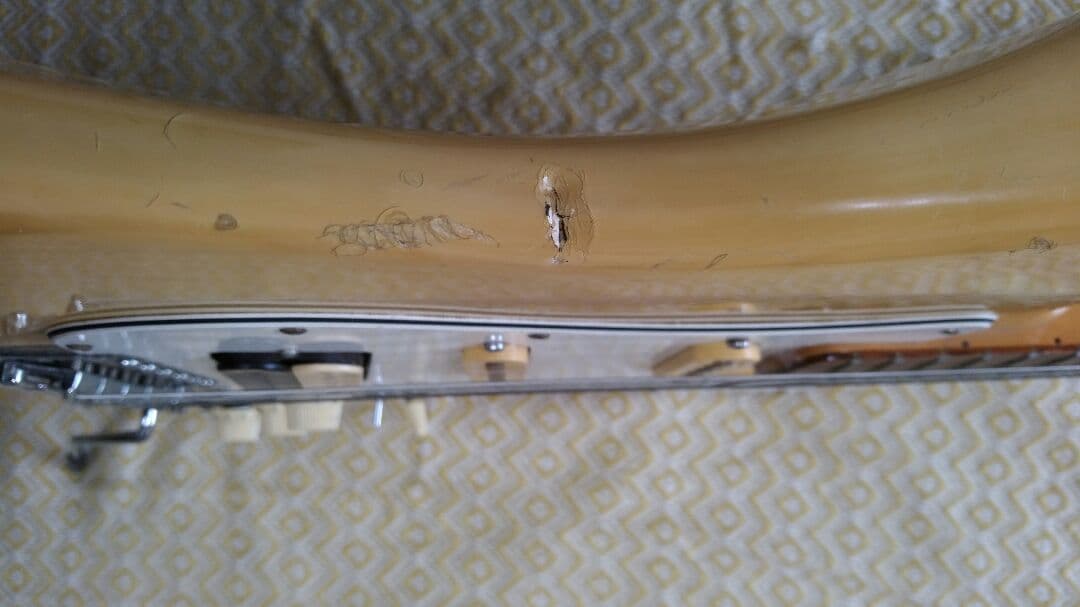 RAVEN 古いビンテージエレキギター ストラト