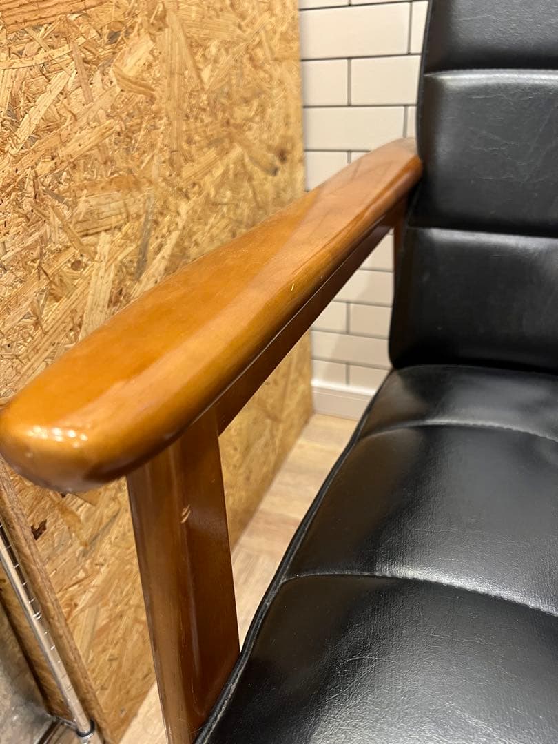 カリモク60 2シーター　ソファ　2人掛け　黒