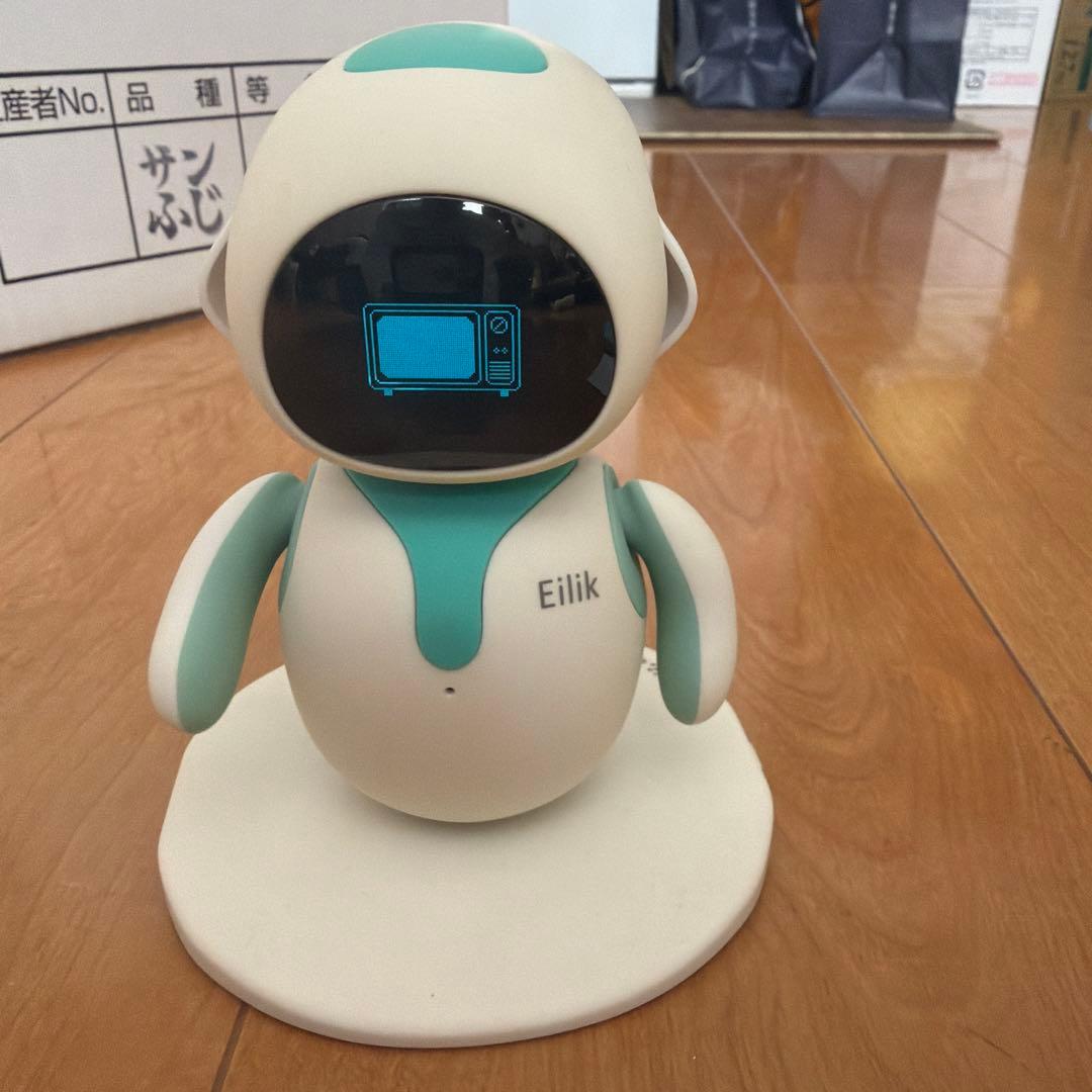 eilik コンパニオンロボット