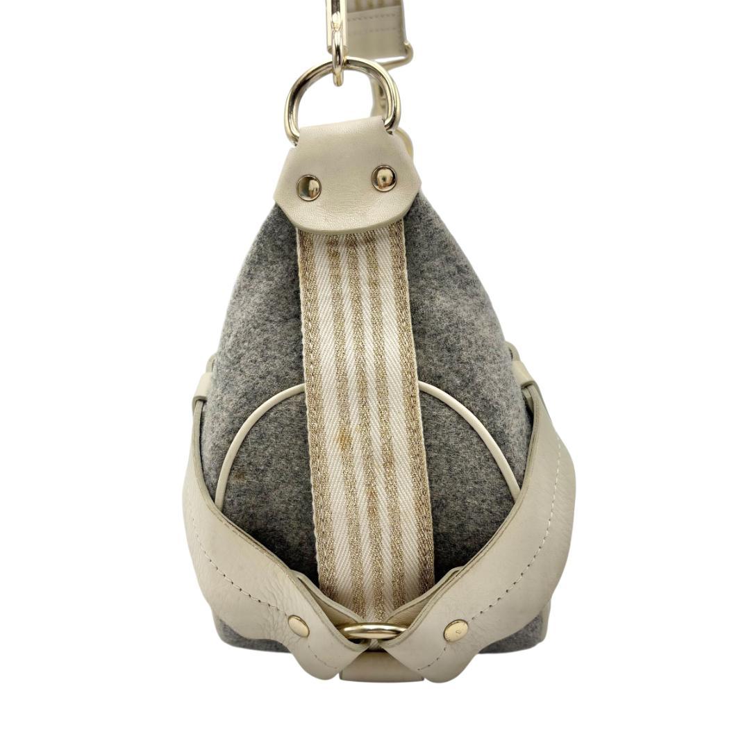 良品　バーバリー　ブルーレーベル　ワンショルダーバッグ　肩掛け　Burberry