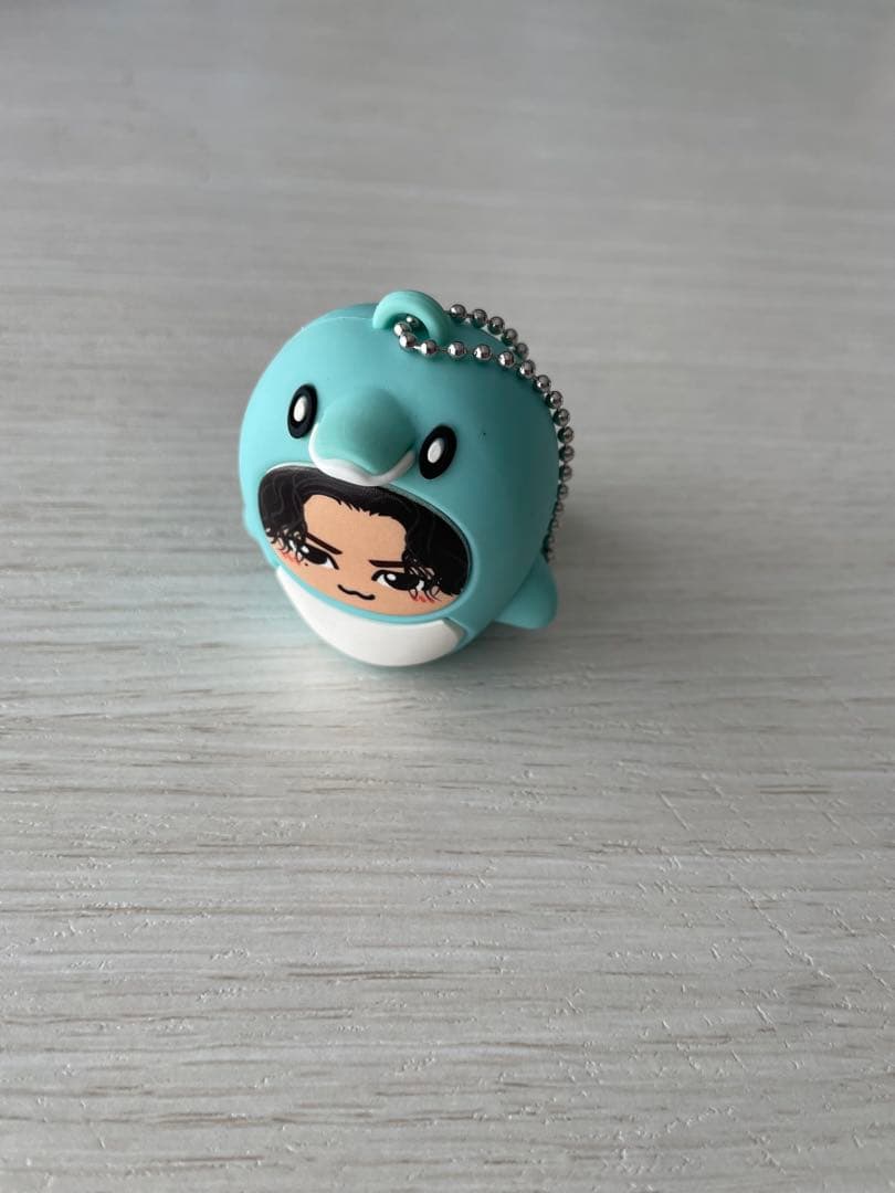 三代目 JSB 登坂広臣 ØMI イルカ 着ぐるみキーホルダー - メルカリ