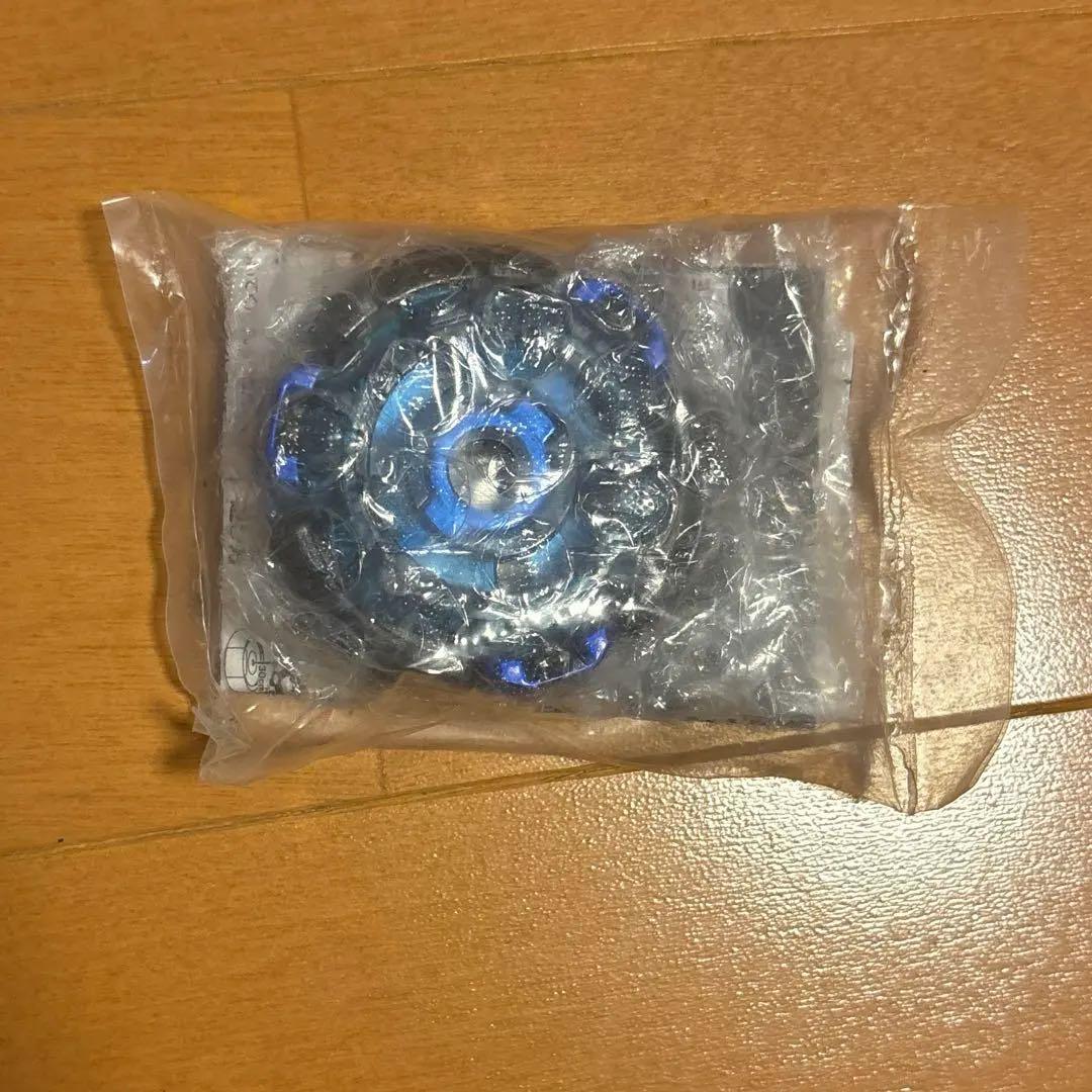 新品】 ファングレオーネディープブルーver. メタルファイトベイブレード 2