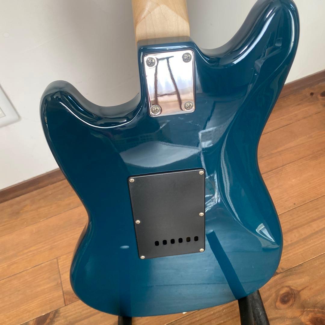 BACCHUS バッカス　エレキギター　ムスタングタイプ