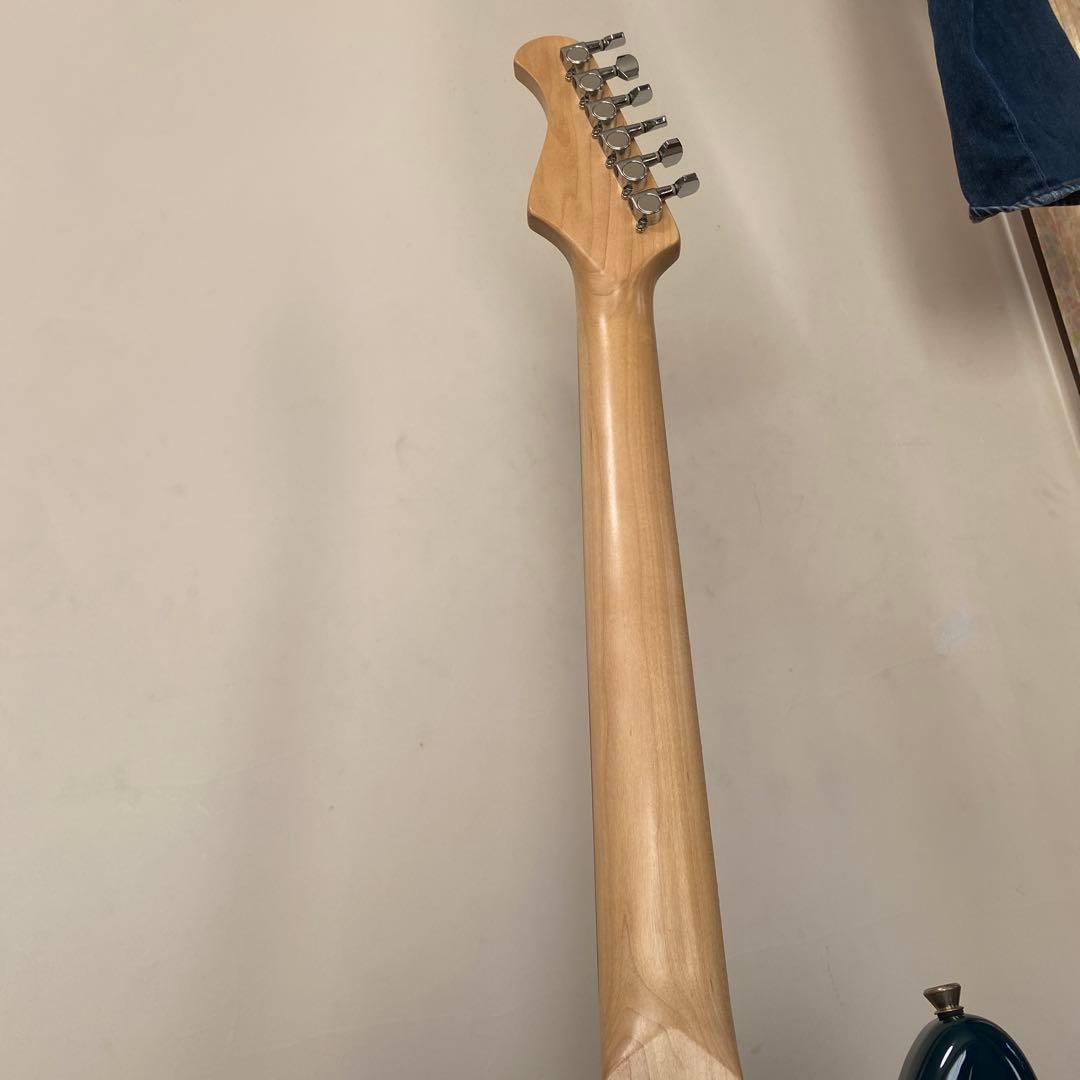 BACCHUS バッカス　エレキギター　ムスタングタイプ