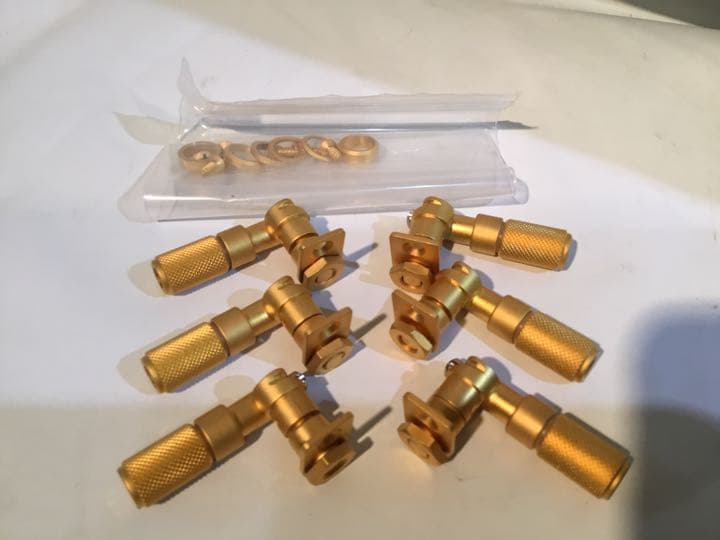 エレキギター用糸巻き(3:3/チューニングロック式)