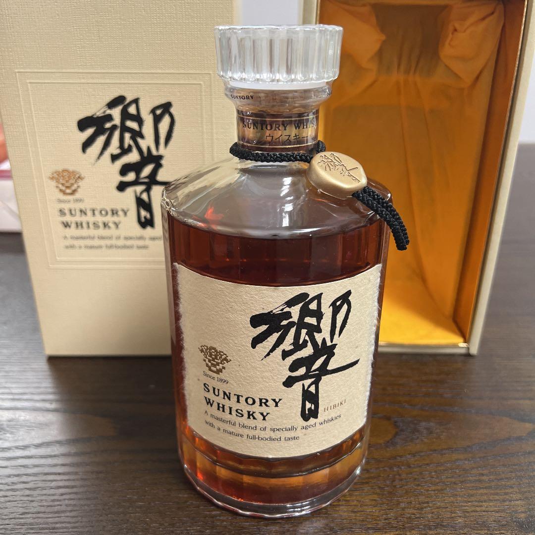 サントリー 響 700ml SHN01 ウイスキー □SUNTORY WHISKY 響 HIBIKI 700ml SHN01 サントリー ウイスキー 箱付