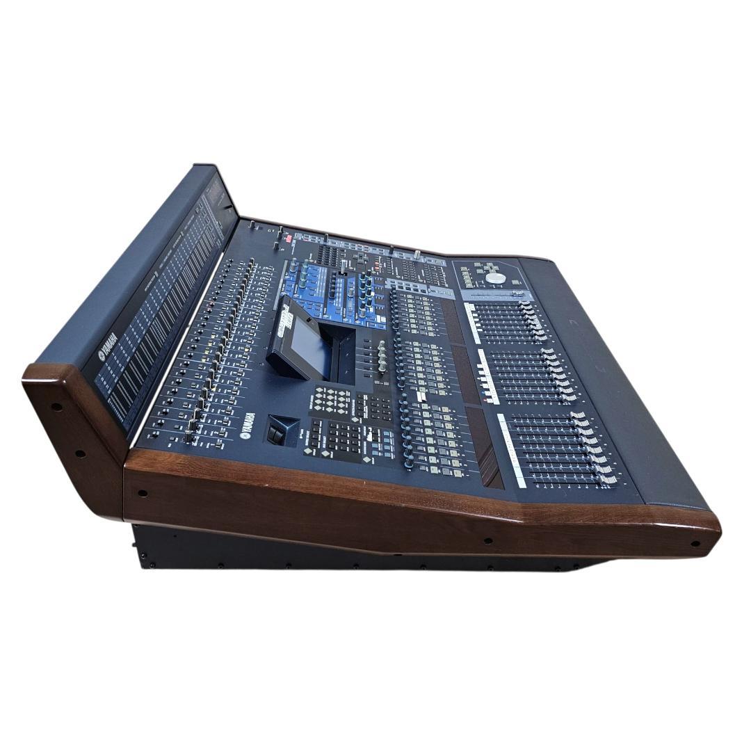 現状品 YAMAHA DM2000 デジタルミキサー MB2000付き ヤマハ