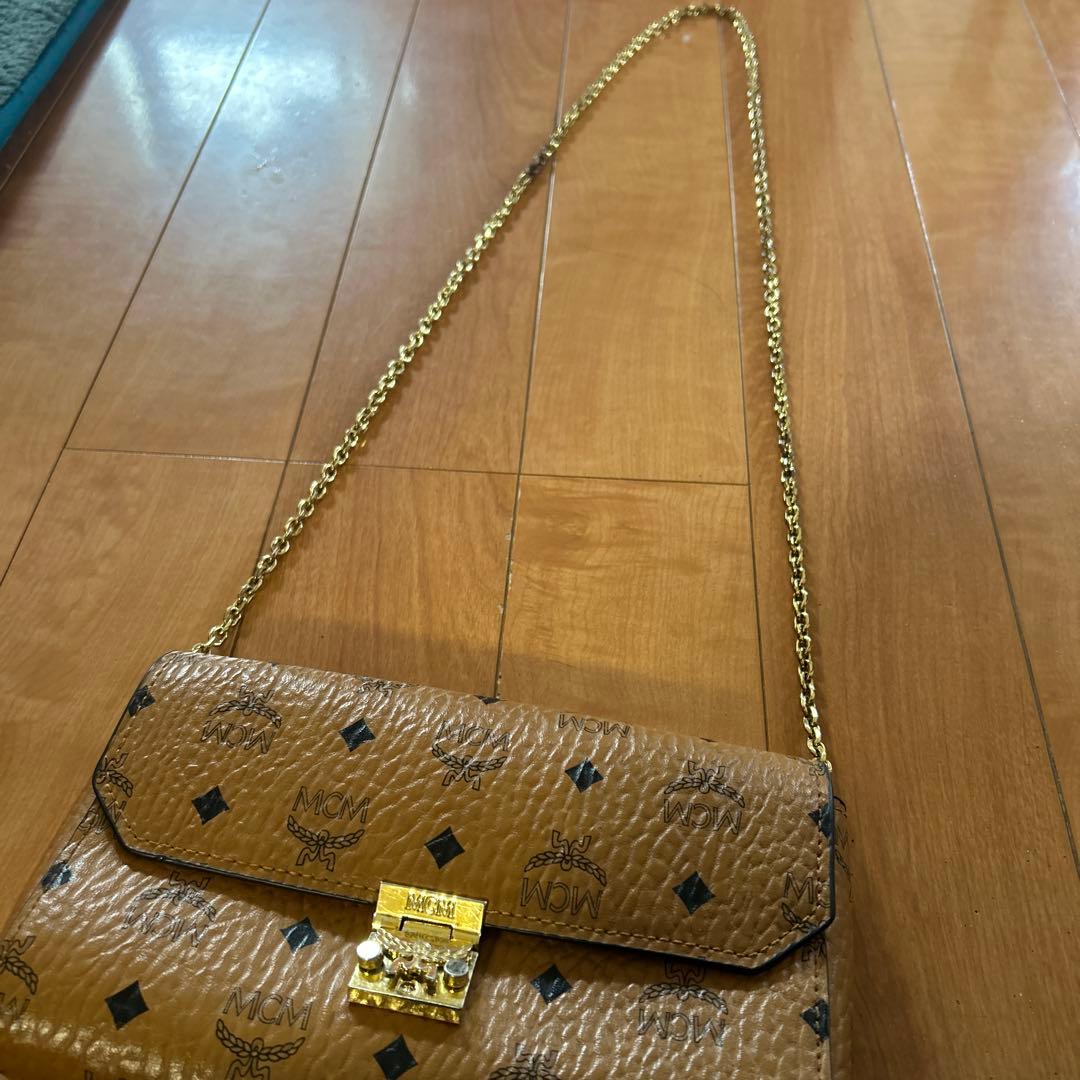 MCM ブラウンレザー ショルダーバッグ