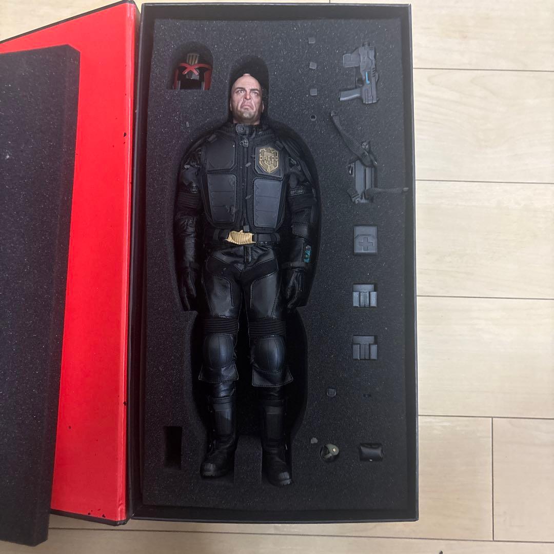 ジャッジ・ドレッド カール・アーバン 1/6 フィギュア - メルカリ