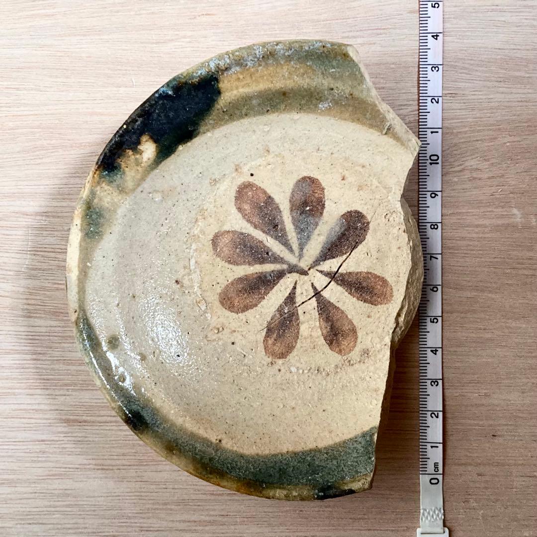 志野織部陶片 菊花 桃山 - メルカリ