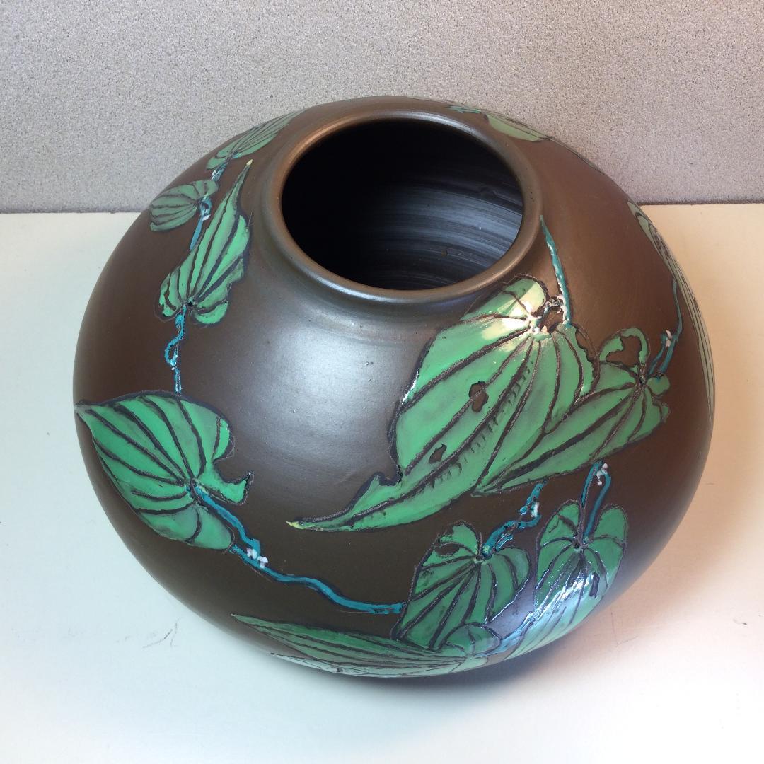 陶芸 手作り陶器 壷 自然薯図柄