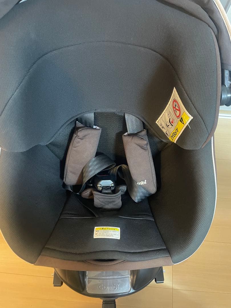 美品　Combi クルムーヴスマート ISOFIX エッグショック Neo