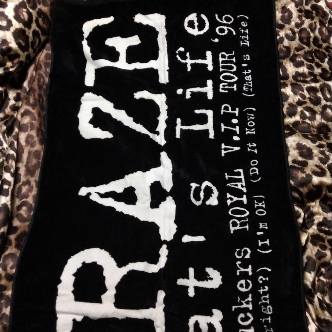 ①CRAZE 瀧川一郎使用済バスタオル、ピックセット