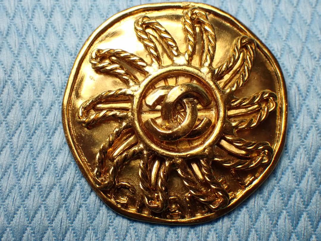 ○CHANEL シャネル○ブローチ○1994年秋冬○45.8 x 46.3 mm