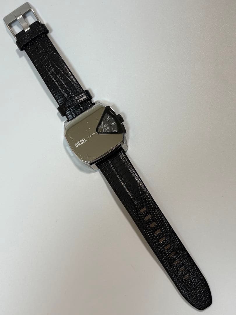 【美品】DIESEL ディーゼル D.V.A DZ-2153 革ベルトブラック