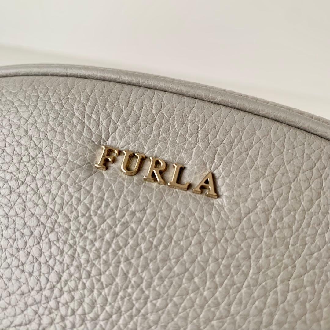 【FURLA】フルラ　ショルダーバッグ　カメラバッグ　グレー　ライトグレー