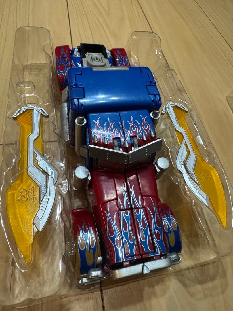 【ジャンク】開封済み　トランスフォーマー MPM-4 オプティマスプライム