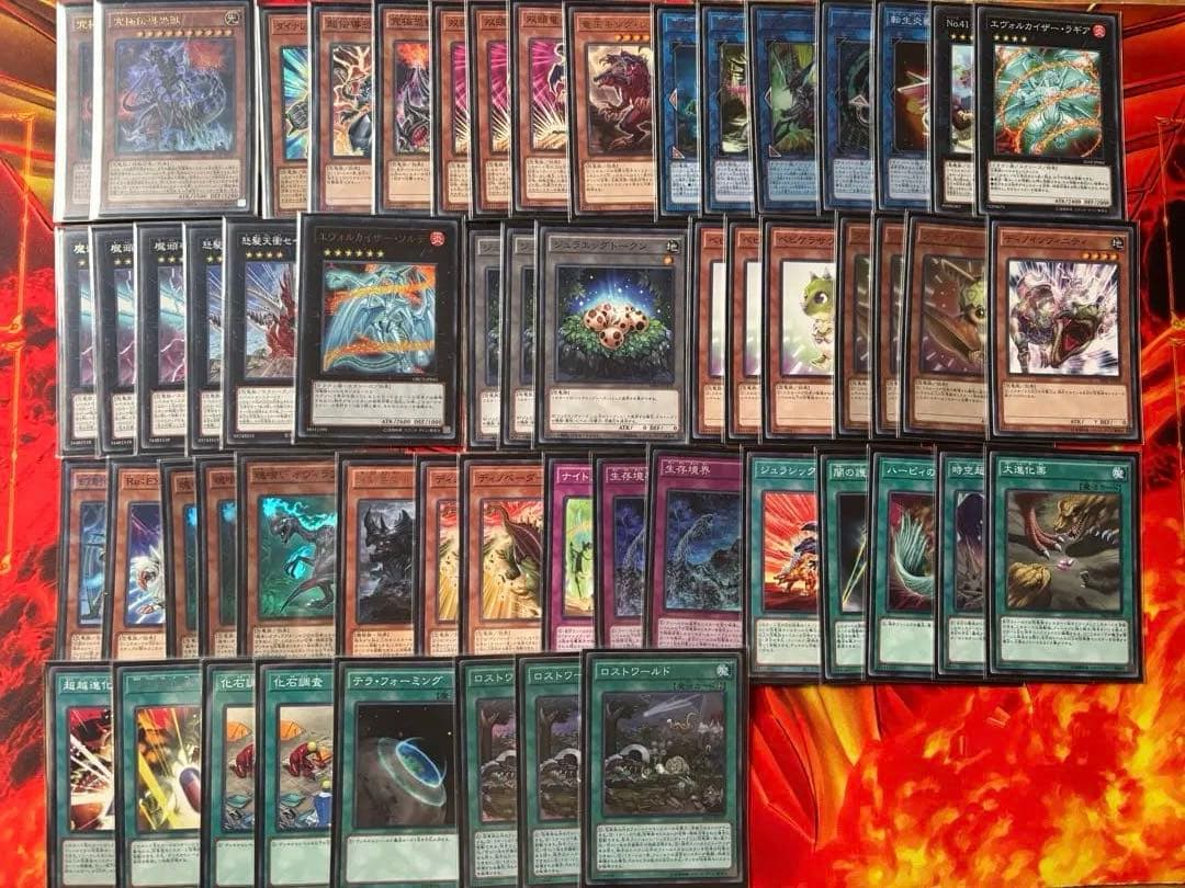 遊戯王デッキまとめ売り　青眼の白龍　ブラック・マジシャン・ガール　HERO 他