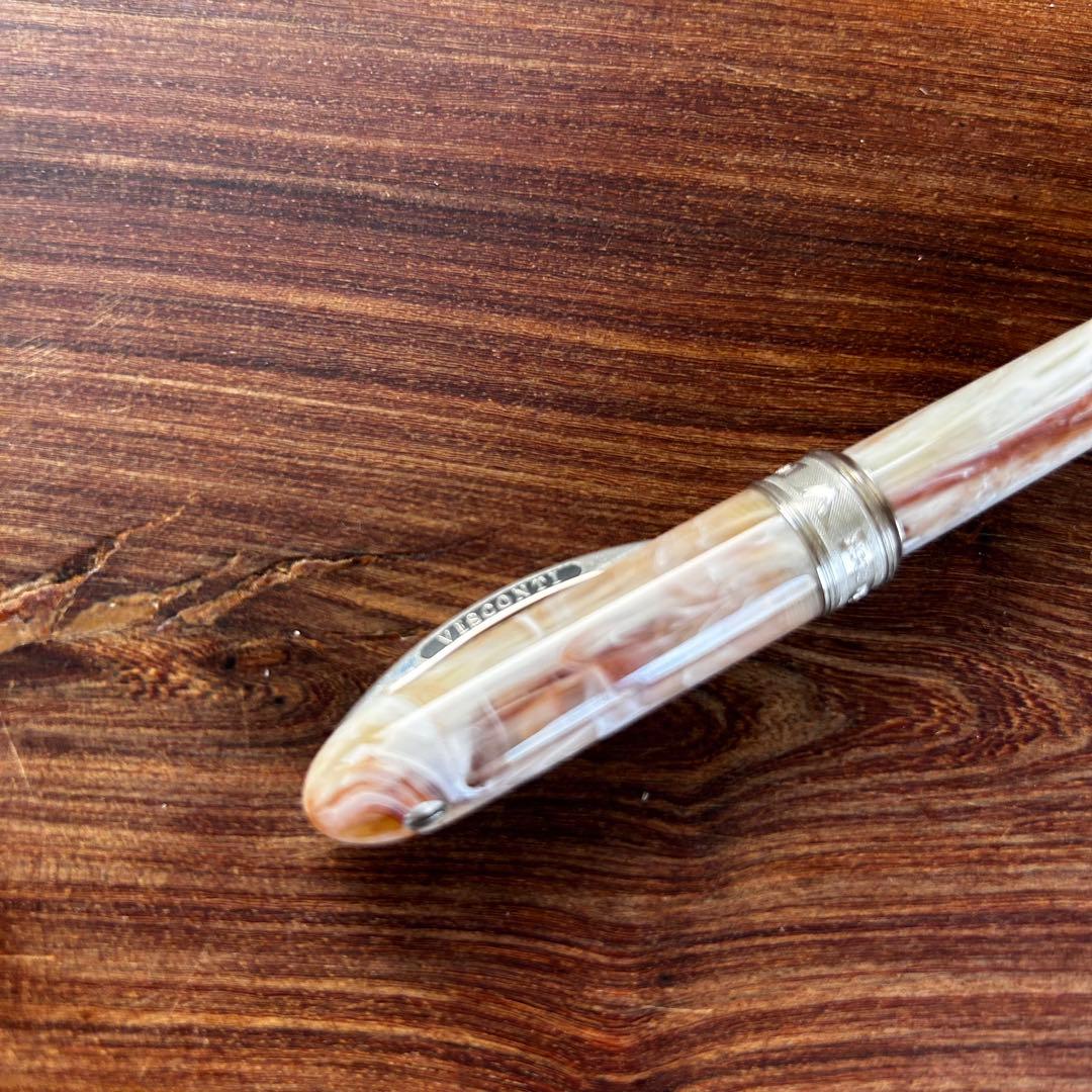 ⭐︎ビスコンティ 万年筆 ヴァン•ゴッホ バニラ ミディアム - メルカリ