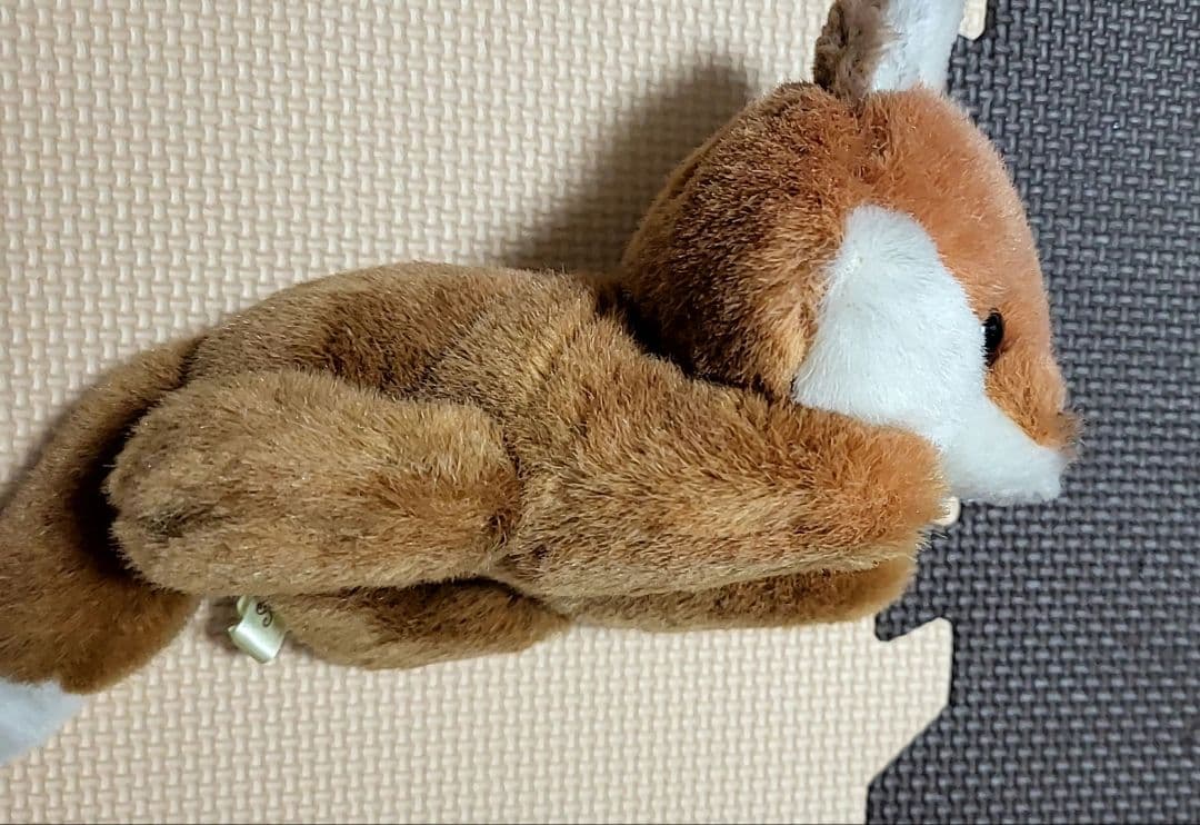 昭和レトロ　レア　希少　キタキツネ　チロンノプ　タグ付き　三英　日本製