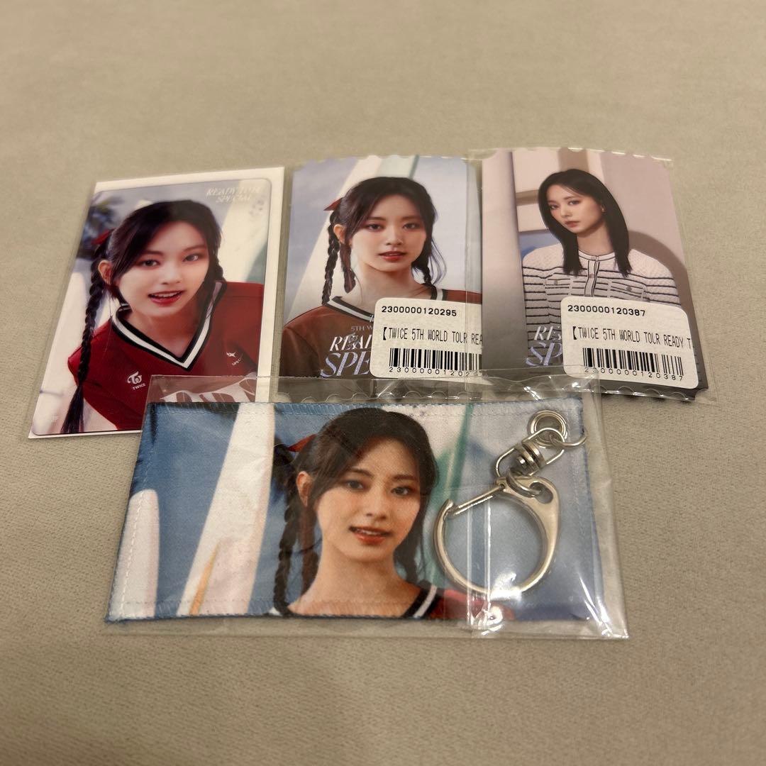 TWICE ツウィ メッシュ ユニフォーム おまけ付き 美品 - メルカリ