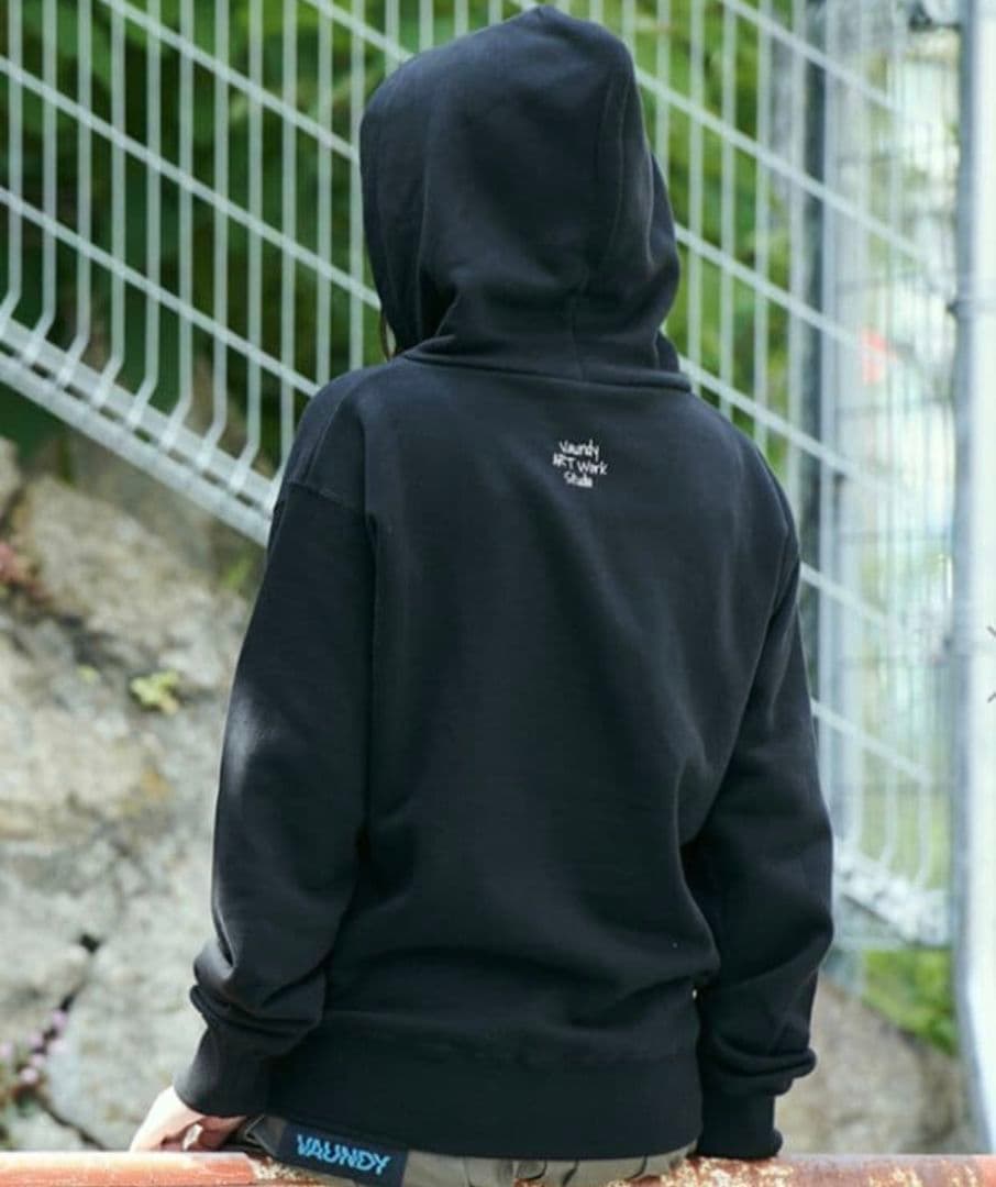 VAUNDY バウンディ 刺繍 ロゴ パーカー M 黒 グッズ - メルカリ