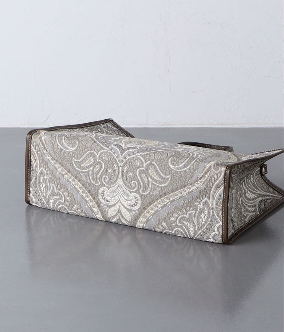 ＊＜A VACATION＞BREAD M＊トートバッグ＊グレー