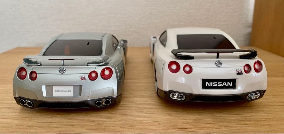 ミニッツ 京商　GT–R ボディー2台