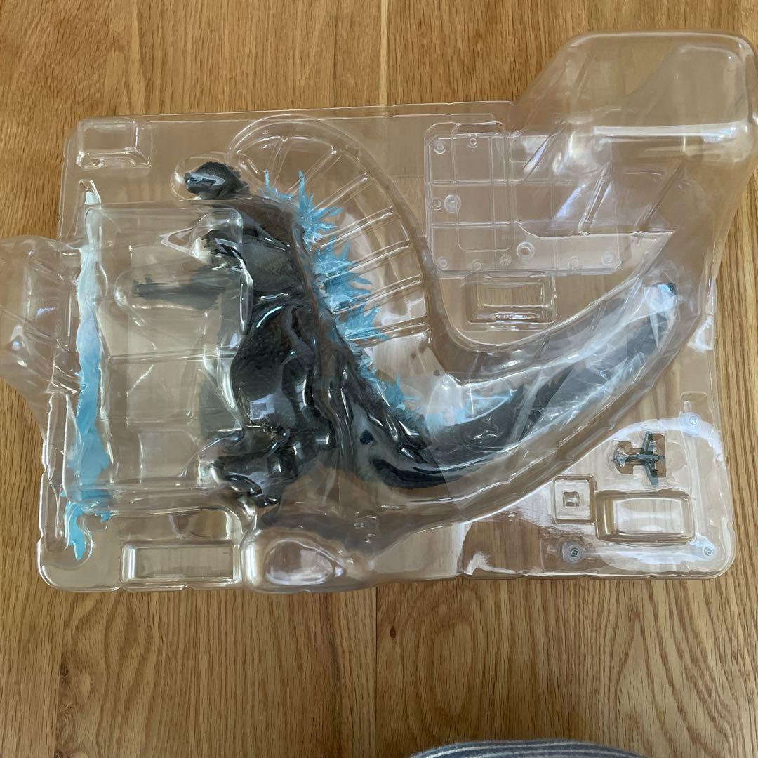 S.H.MonsterArts ゴジラ 2023 放射熱戦version 箱付き