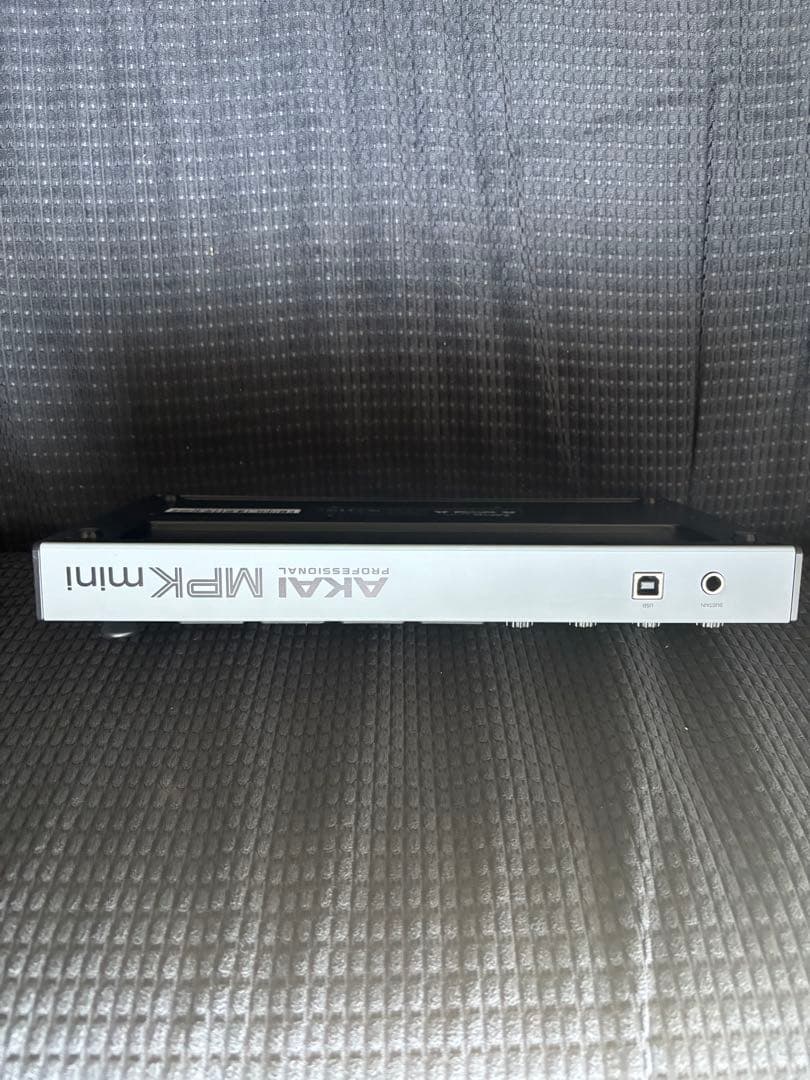 AKAI mpk mini special edition grey｜AKAI MPK mini 特別版グレー