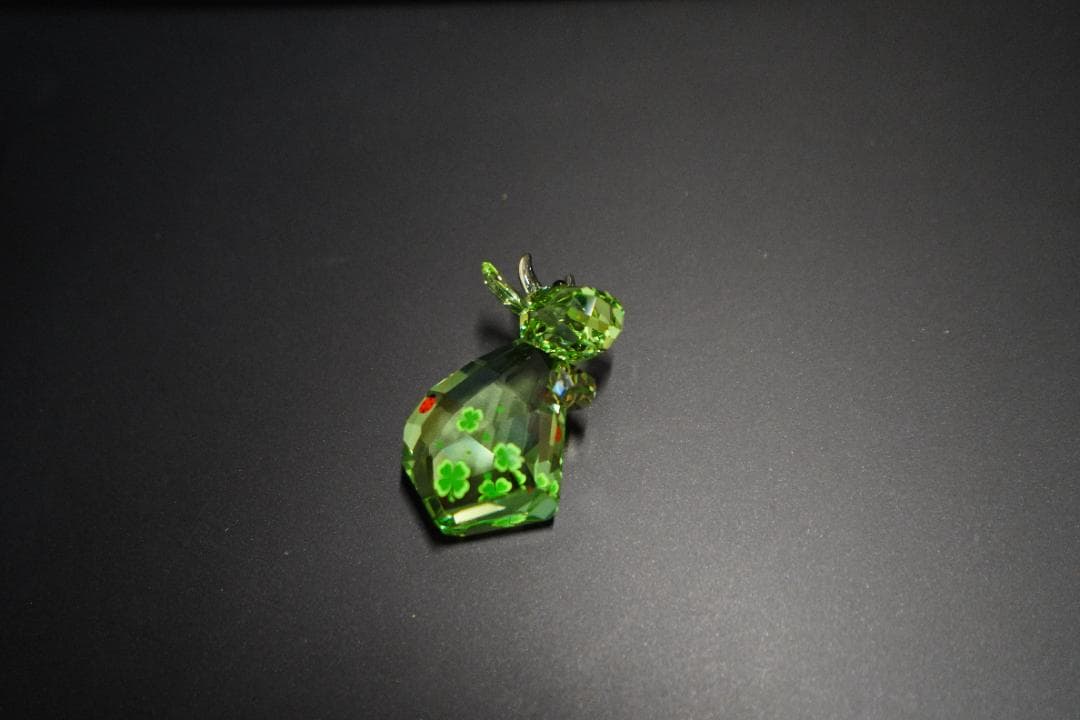 スワロフスキー 2012年 限定 ラッキーモー オンライン アウト