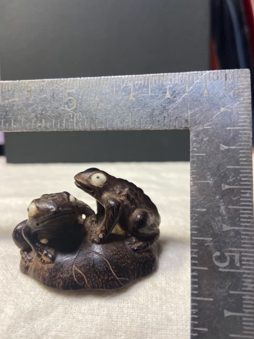 蛙根付 煙草入れ/緒締め/帯留め 彫刻/印籠・提げ物・