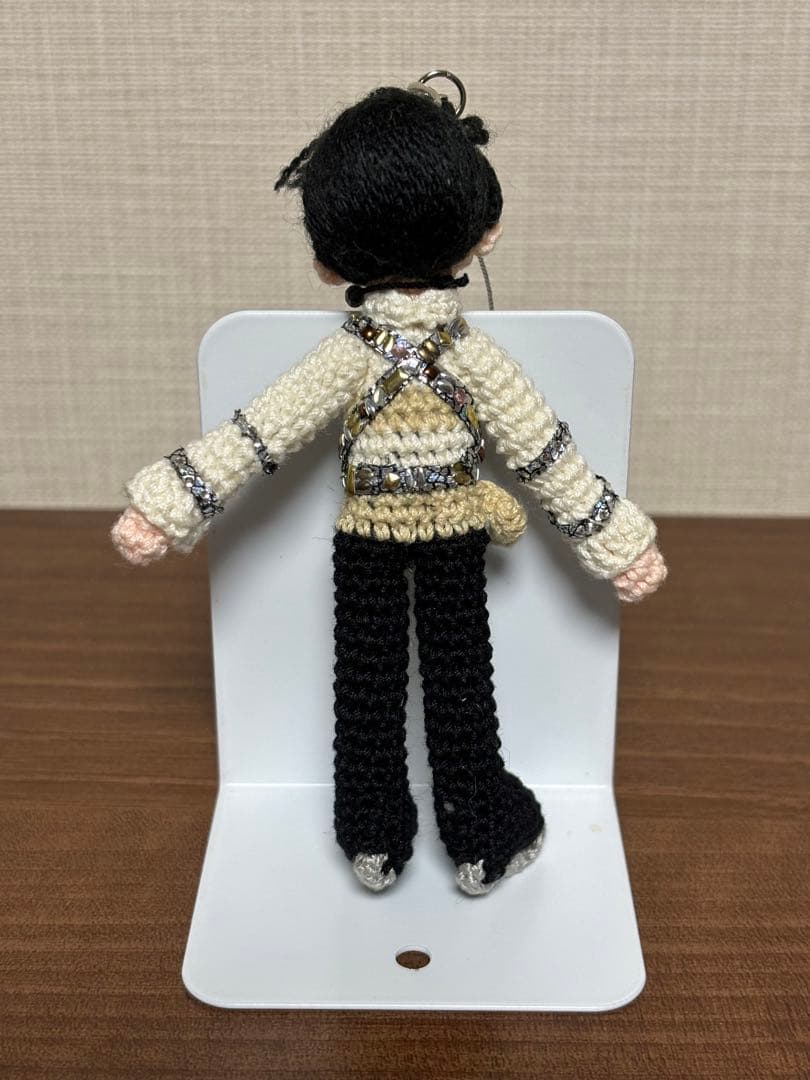 スケートの男の子☆ハンドメイドイメージあみぐるみ A ✿✿フィギュア