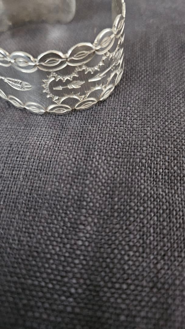 ERICKA NICOLAS BEGAY エリッカニコラスビゲイ バングル