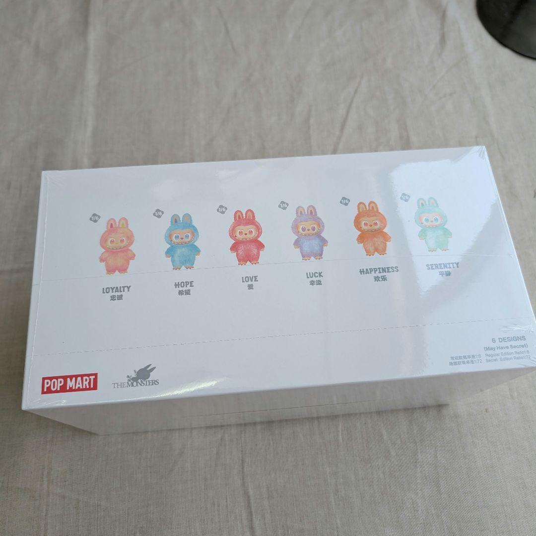 THE MONSTERS Big into Energy ぬいぐるみ ラブブ　②