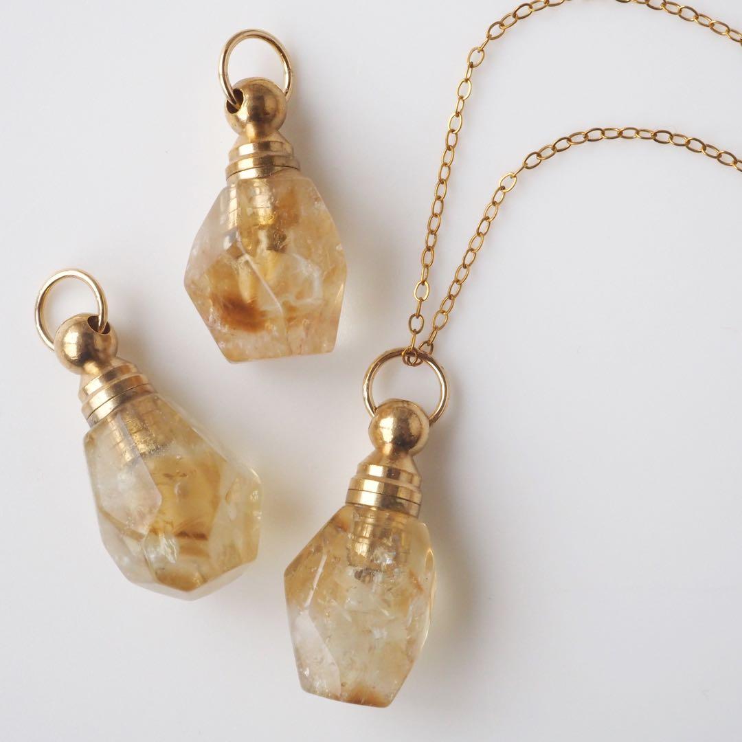 【ほぅ】天然アバロンシェルのレイモチーフネックレストップ